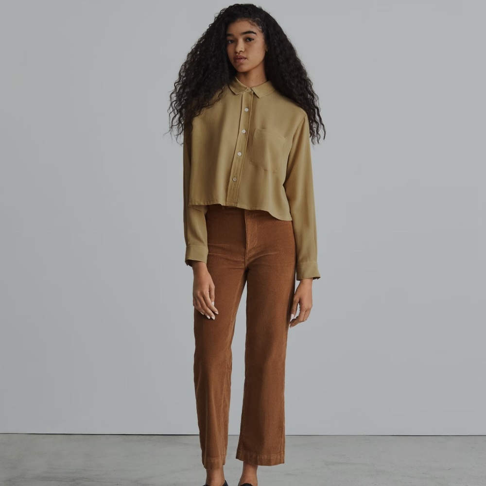 Everlane | The Way-Short Shirt in Golden Oak